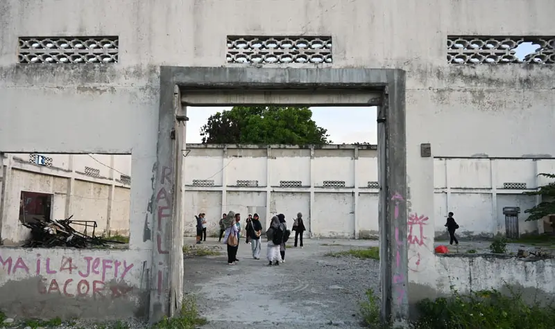 Peserta walking tour di kawasan THU Kelurahan Ujuna. (© rindang.ID/bmz)