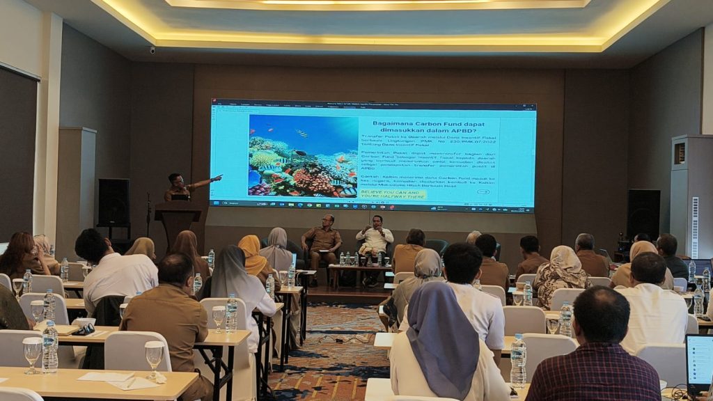 Mengajak Masyarakat Peduli Emisi Gas Rumah Kaca