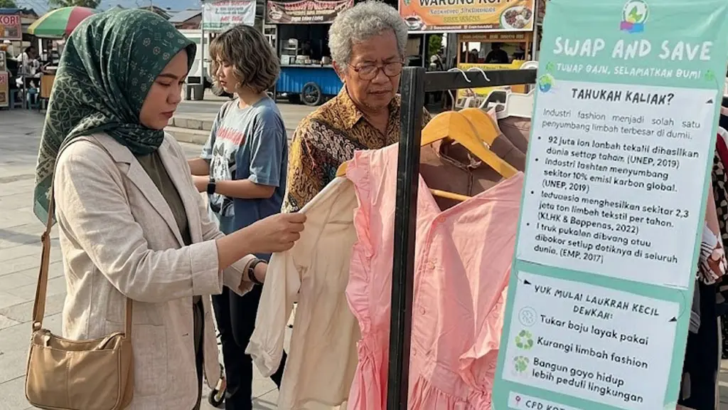 Swap & Save: Ketika Baju Bekas Jadi Senjata Melawan Sampah Fashion