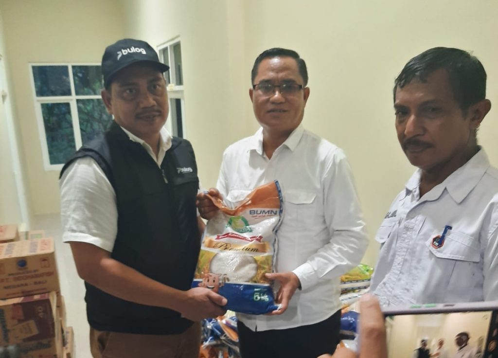 Bulog Sulteng Salurkan Bantuan Pangan untuk Penyintas Gempa Magnitudo 6,7 di Sigi dan Palu
